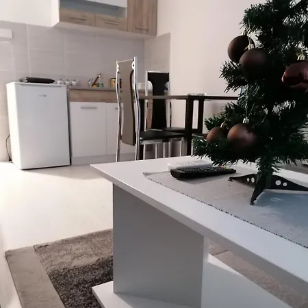 Lägenhet Maki I Jeka